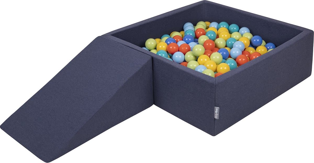 KiddyMoon Ballenbak voor kinderen 90x30cm Vierkant met Wig - 100 Ballen ∅7cm - Foam speelset - Speelgoed baby schuim - Ballenbad baby foam - Kunststof ballen - Schuimvulling - Donkerblauw: Lichtgroen Oranje Turkoois Blauw Babyblauw Geel