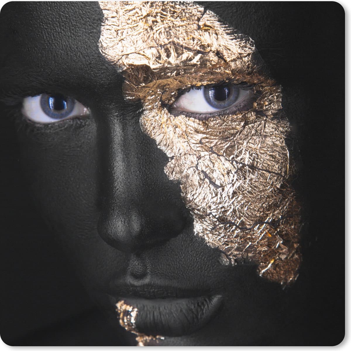 Muismat XXL 40x40 cm - Bureau onderlegger - Bureau mat Vrouw - Goud - Black and Gold - Bureaumat - Gaming mousepad xl - Bureaulegger groot - Computer deskmat
