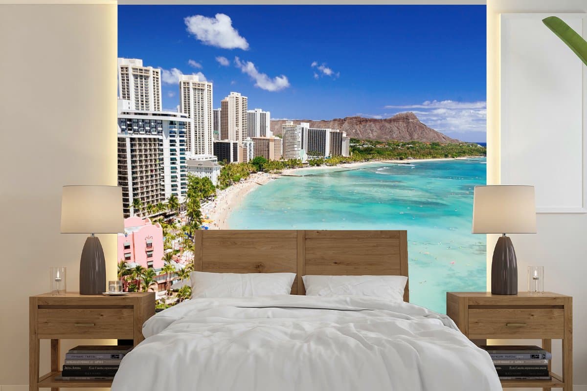 Behang - Fotobehang Het Waikikistrand voor de kust van Honolulu op Hawaii - Breedte 220 cm x hoogte 220 cm