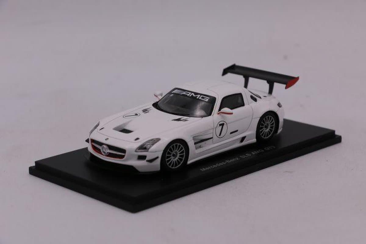 1:43 Modelauto Mercedes-Benz SLS AMG GT3 Spark modelautos