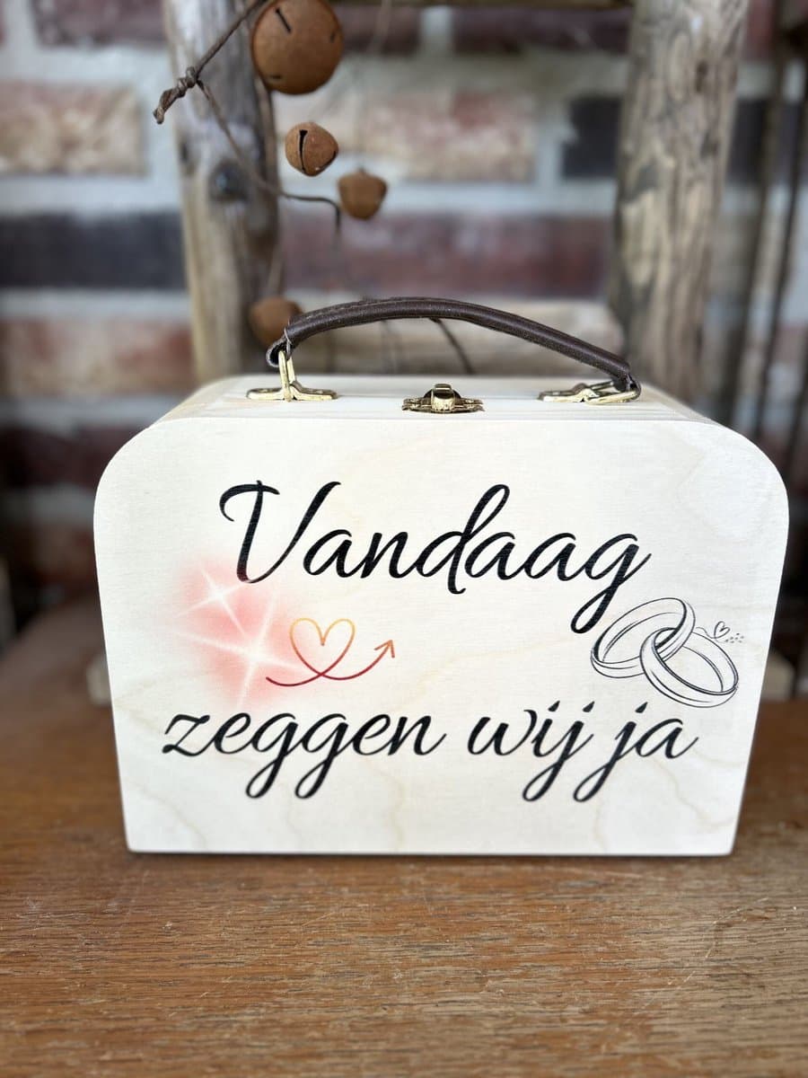 Creaties van hier - Houten koffertje met leren handvat - Vandaag zeggen wij ja - trouwen - ringkoffertje - 23x17x9 cm - slijtvast - Koffertje