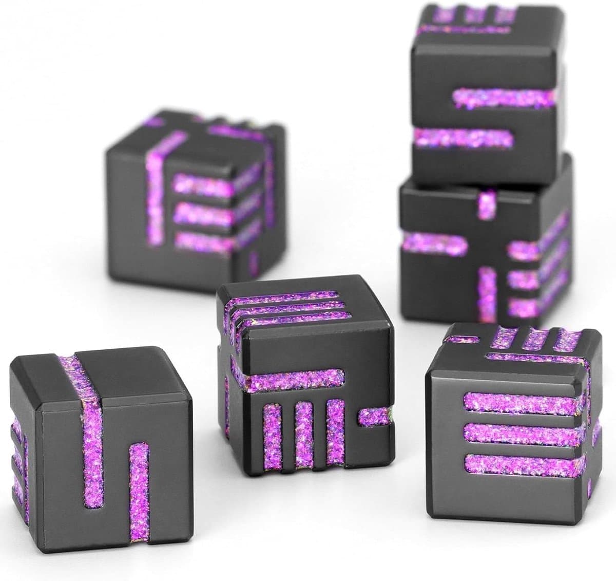 Metalen Dobbelstenen - Technologie Dobbelstenen - Tabletop Rollenspellen - Uniek Gestroomlijnd Design - 15mm - Glitter Paars