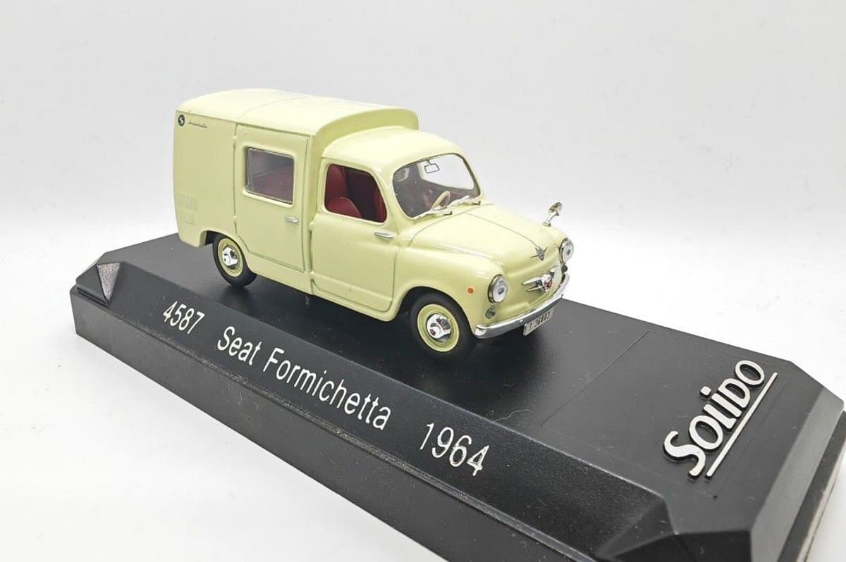 Modelauto Seat Formichetta 1964 creme - Schaal 1:43