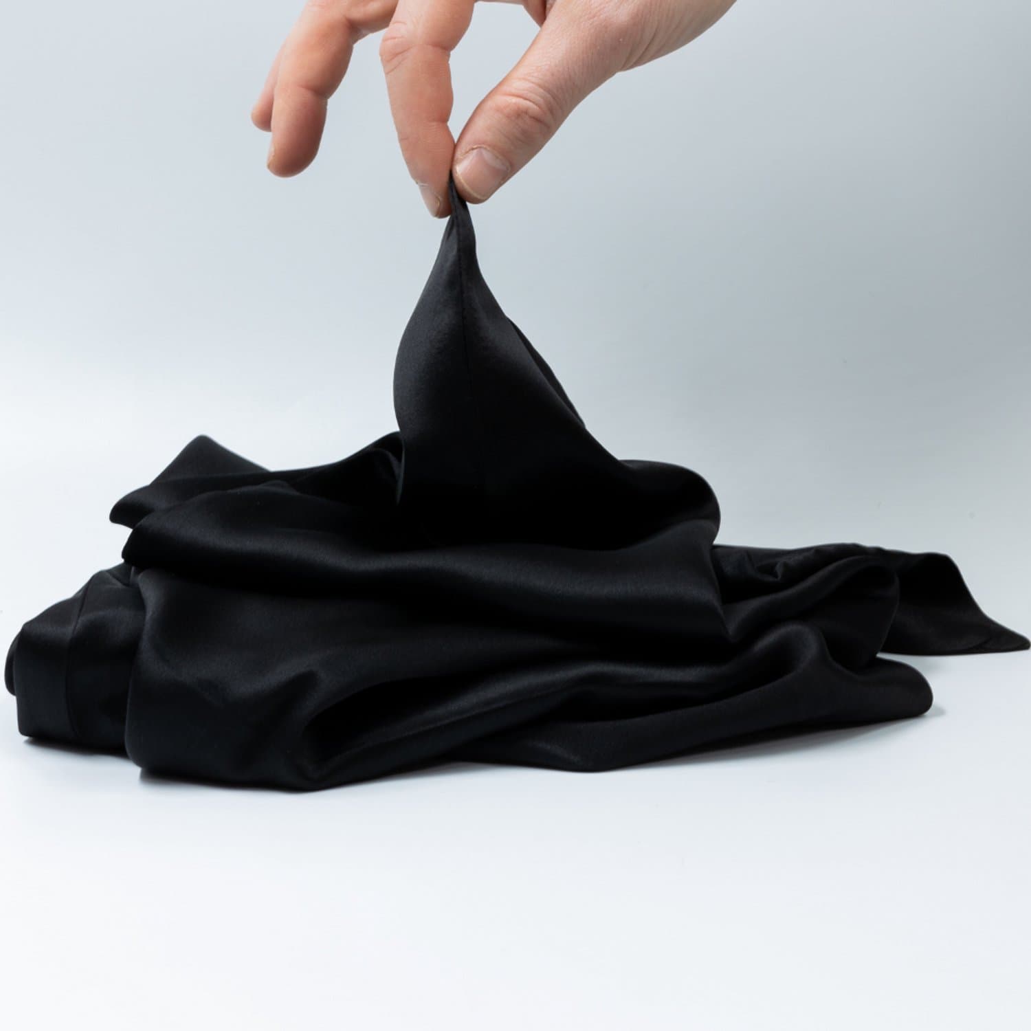 Zijden Kussensloop Black Pearl - 22MM - Silk Heaven - 60x60cm / Hotelsluiting