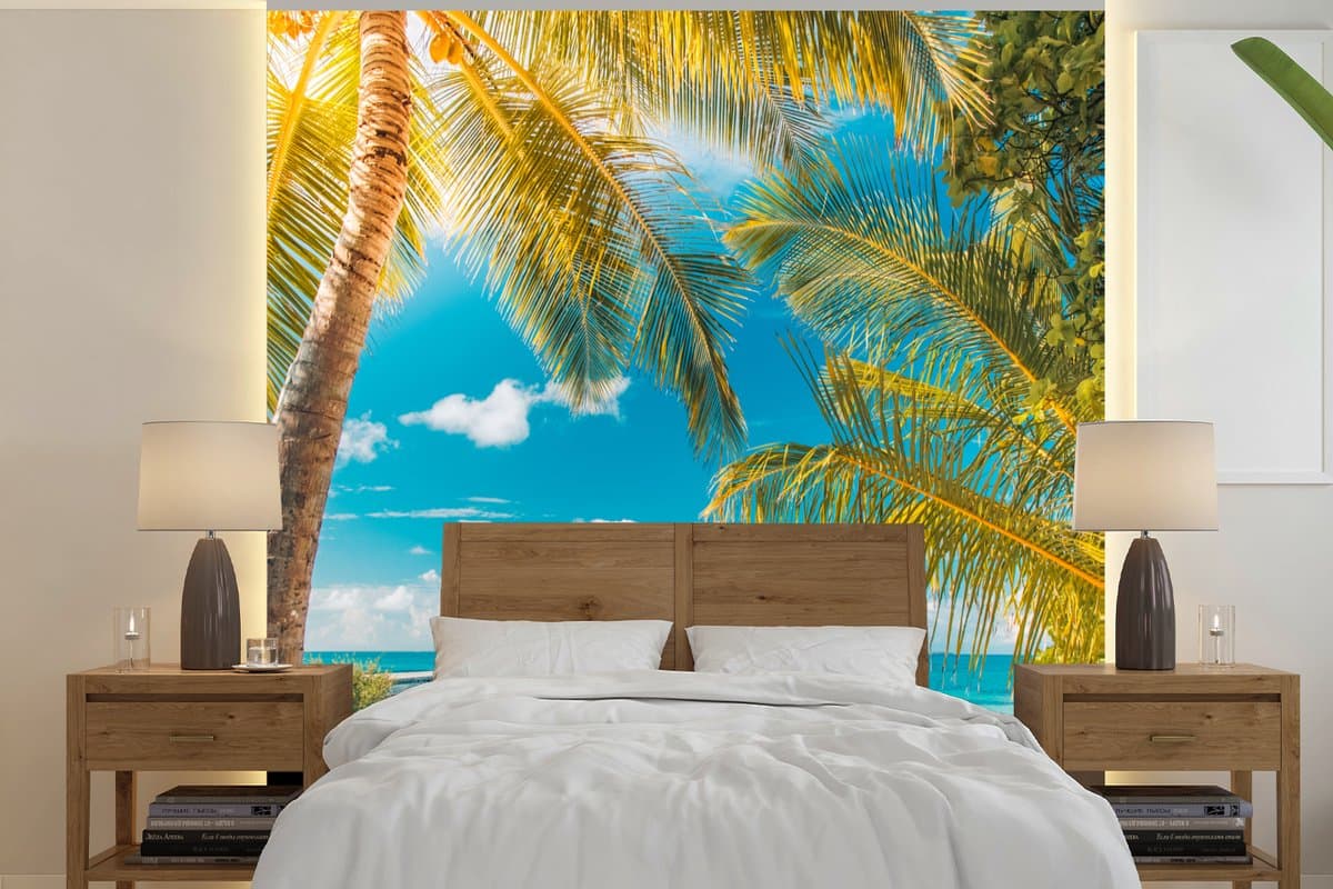 Behang - Fotobehang Strand - Palmboom - Zee - Breedte 280 cm x hoogte 280 cm