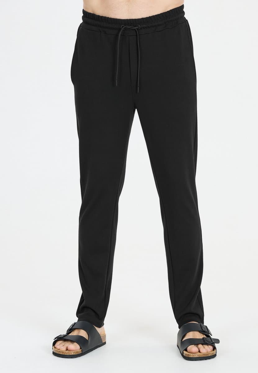 NOU Hose Lucan