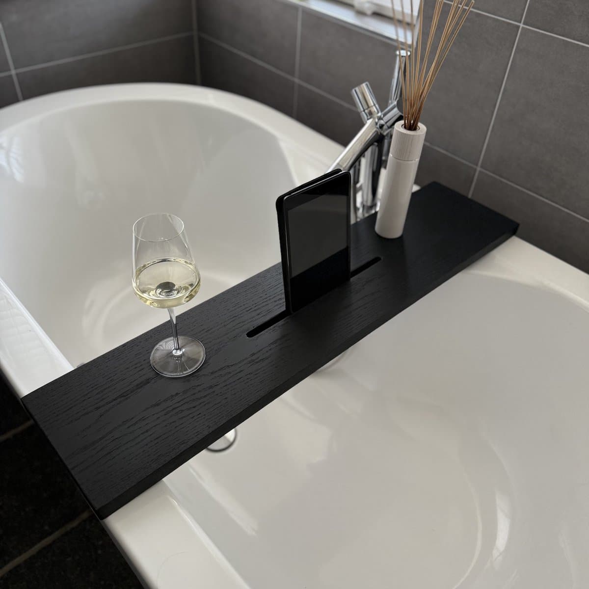 Maison DAM - Badplank eikenhout mat zwarte lak - 80x20x3cm - Met Tablet uitsparing - Rubio Monocoat