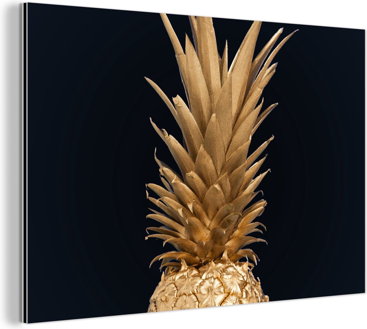 Wanddecoratie Metaal - Aluminium Schilderij Industrieel - Ananas - Goud - Verf - Zwart - Fruit - Luxe - 90x60 cm - Dibond - Foto op aluminium - Industriële muurdecoratie - Voor de woonkamer/slaapkamer