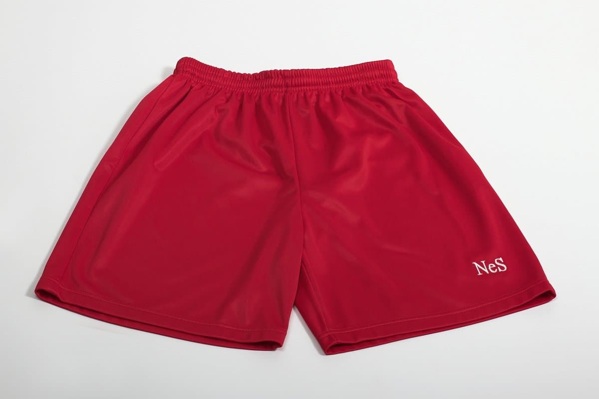 NeS Roma Junior - Sportbroek - Voetbalbroek - Voetbalshort - Rood - Maat 128