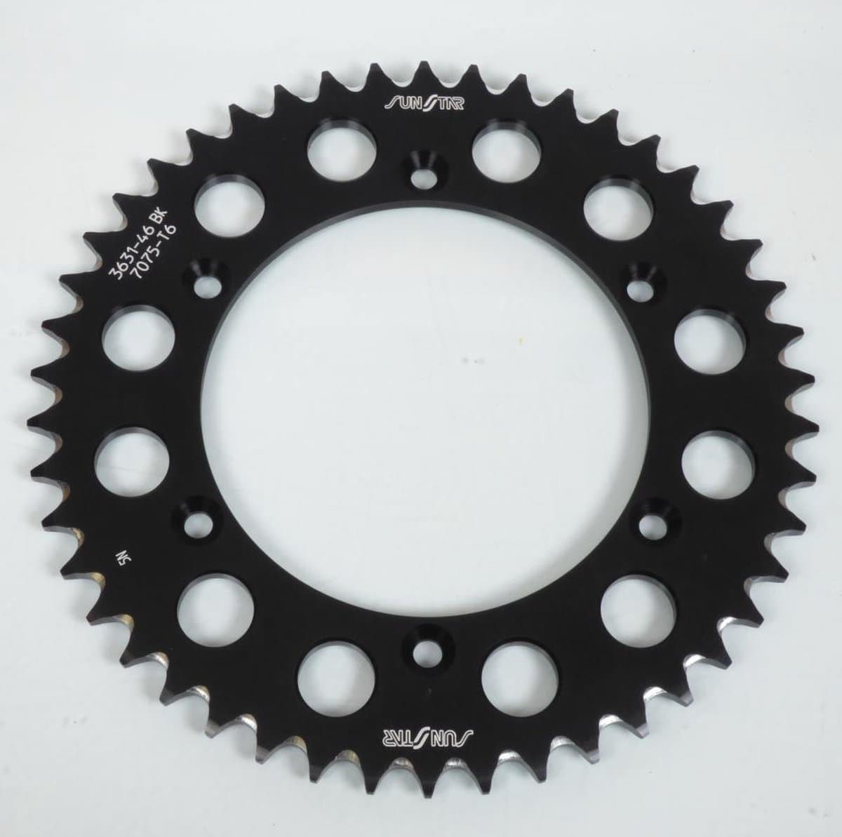 Couronne de transmission Sunstar pour Moto Husqvarna 450 SMR 2003 à 2010 46 dents / ARG Neuf