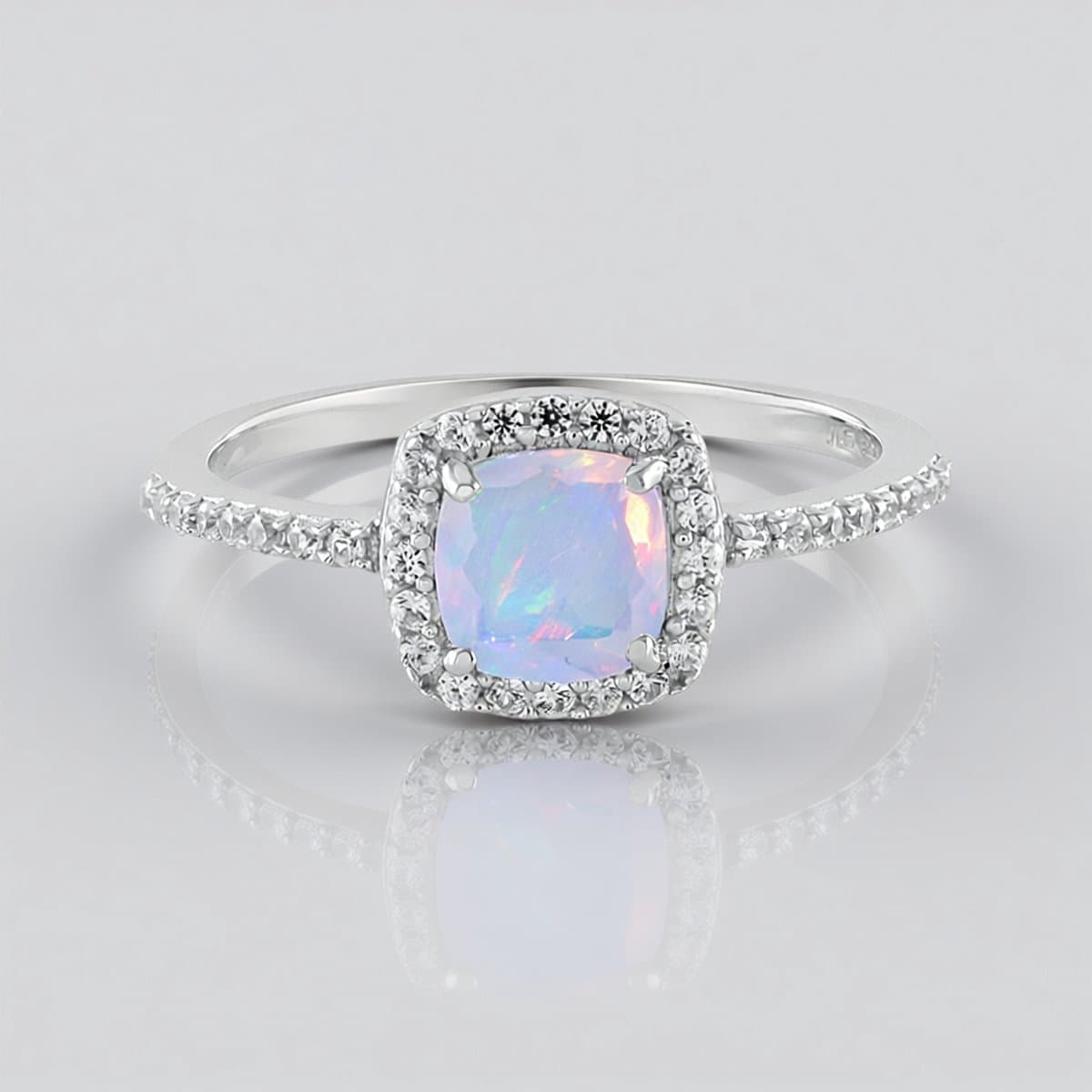 Cavill - Ring 925 Sterling Zilver Platina - 0,501 ct Ethiopische Welo Opaal met 0,342 ct Cambodjaanse Zirkonen - Antiek Kussen Slijpsel