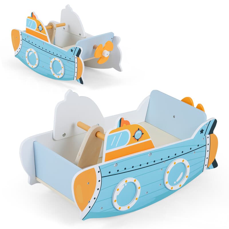 Houten schommelboot met onderwerpsubmarine, met draaiende propeller