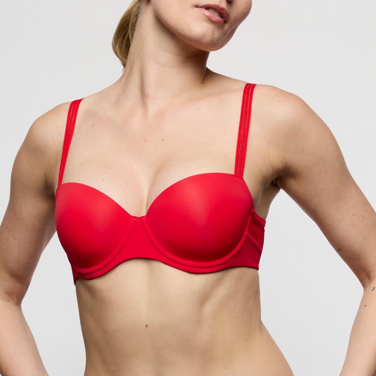 Marie Jo Louie Voorgevormde Balconette Bh 0122099 True Red - maat EU 75F / FR 90F