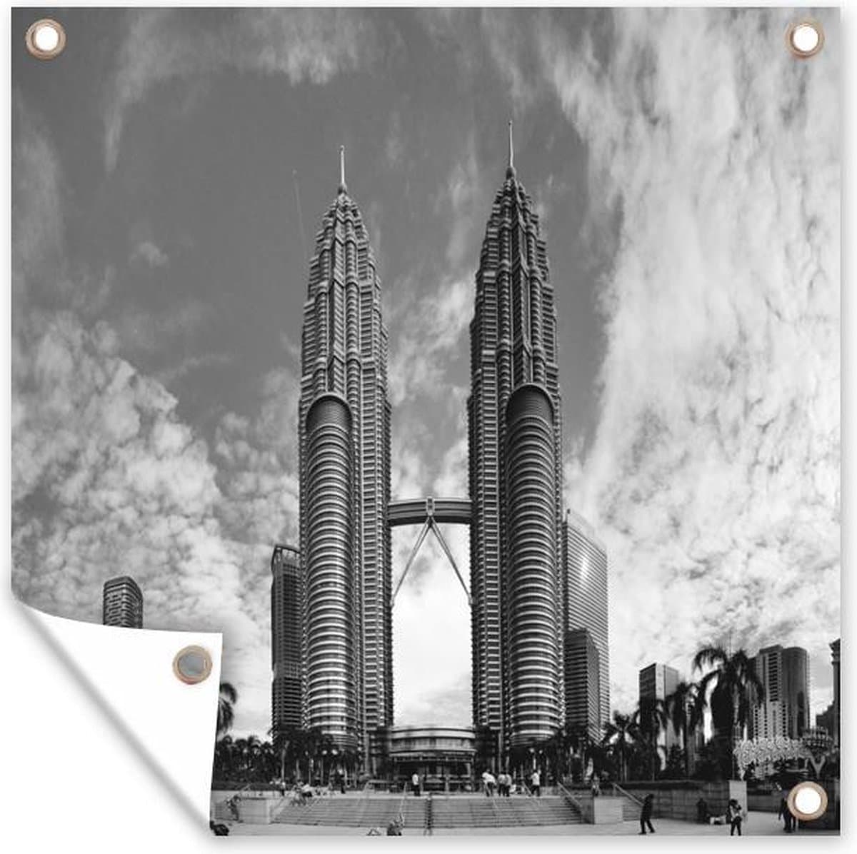 Tuin decoratie wolkenformatie boven de Petronas Towers - zwart wit - 40x30 cm - Tuindoek