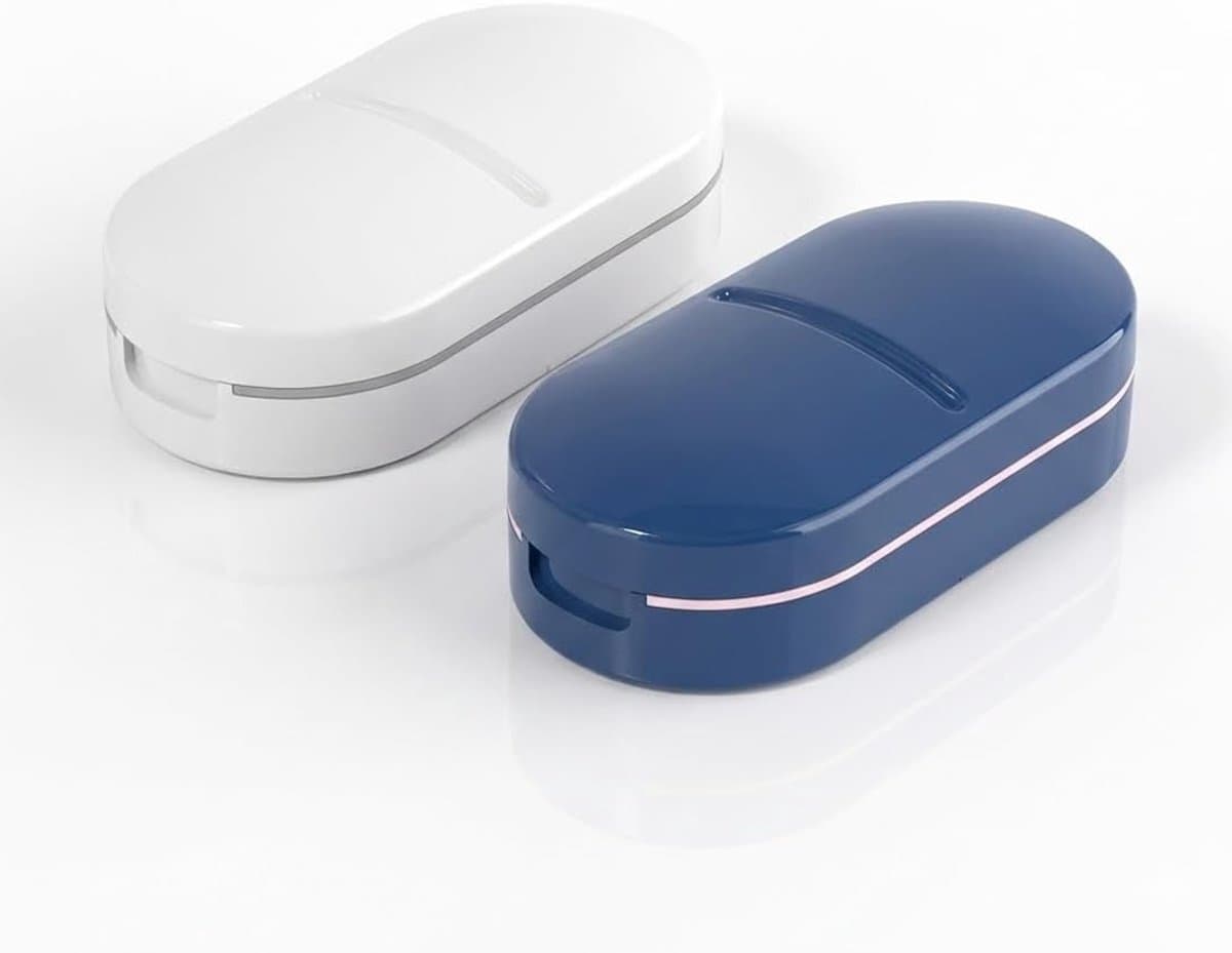 Set van 2 Precisie Medicijnsnijders met Verwijderbare V-vormige Siliconen Snijblad voor Kleine en Grote Tabletten, Blauw en Wit