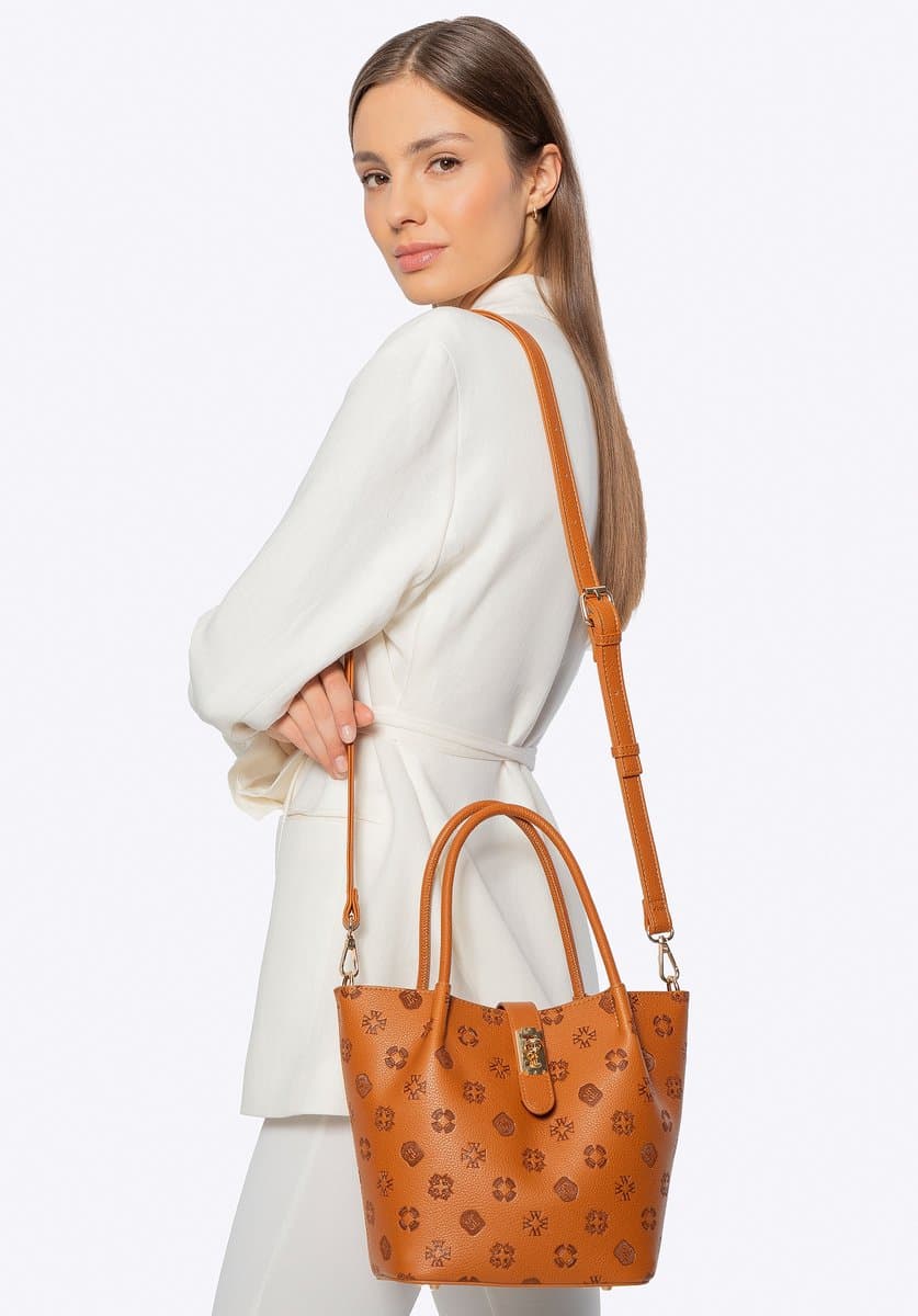 Wittchen - Dames Eco-leder Handtas - Lichtbruin - Reliëf Handtekening - Afneembare Pouch