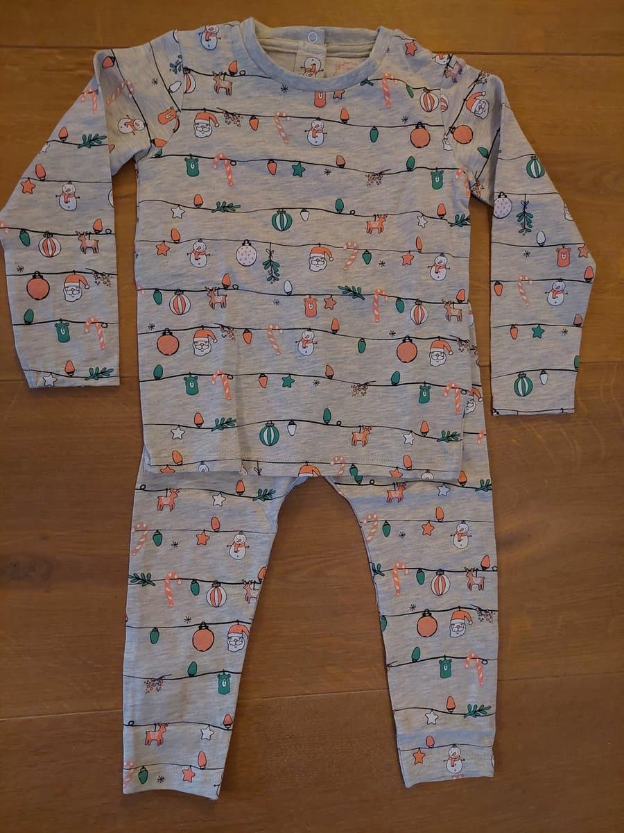 Kerst Pyjama - rendier - kerstman - kerstkleding - baby kerst pakje - maat 86