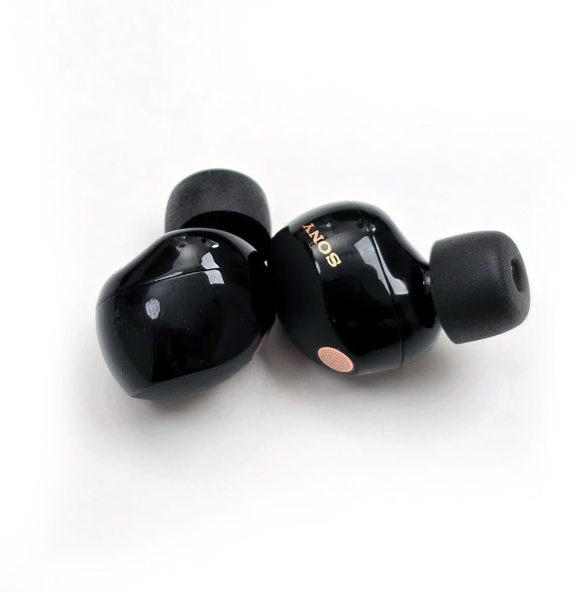 Foam eartips geschikt voor Sony WF-1000XM5 - Zwart - 6× Mix (2×S + 2×M + 2×L) - memory foam opzet oortjes - foamigo®