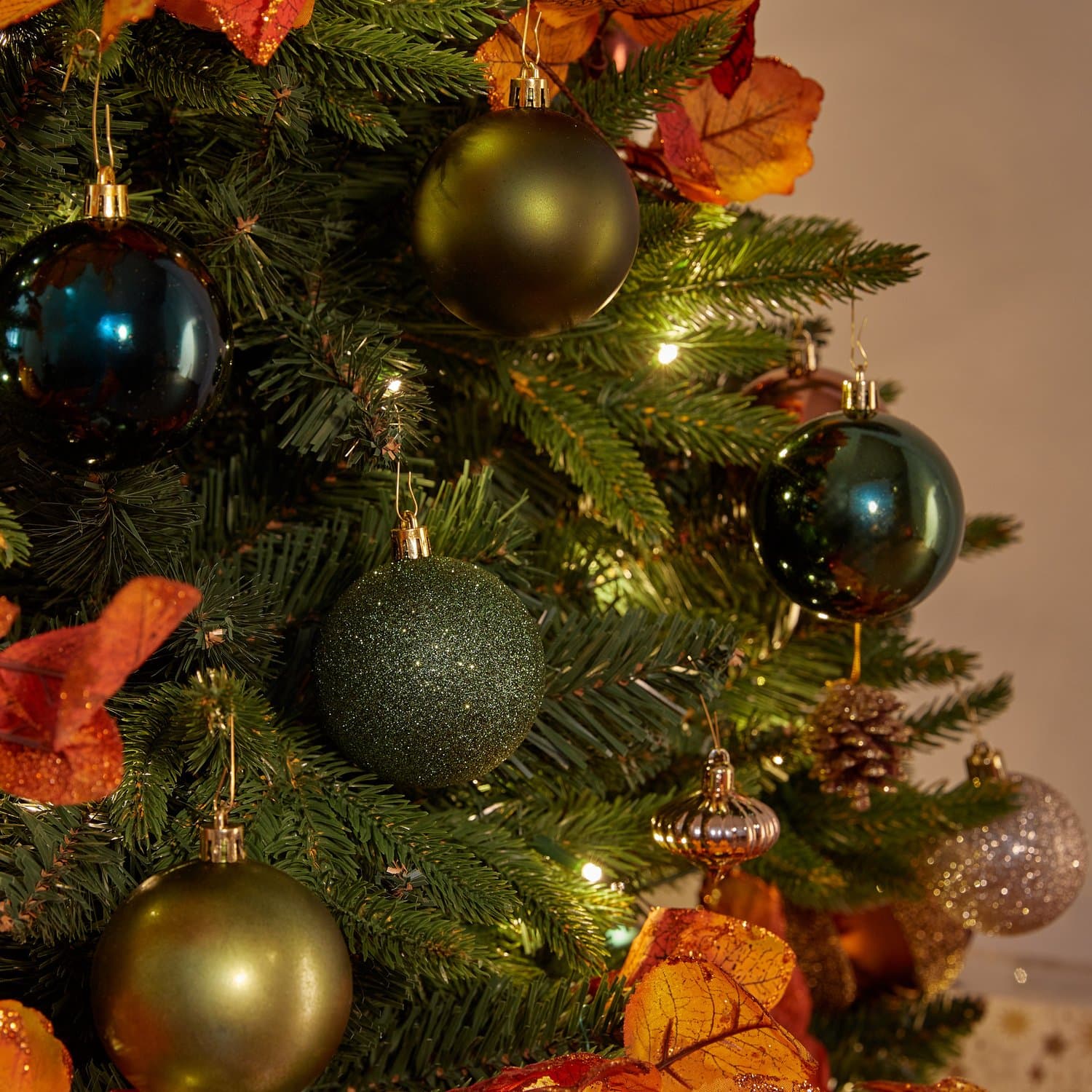 Kerstballenset 8 delig - 7cm - Groenolijf-kaki - collectie 2022