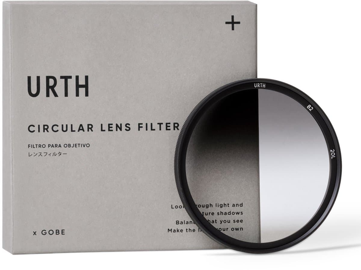 Urth 82mm Soft Graduated ND8 Lens Filter (Plus+)