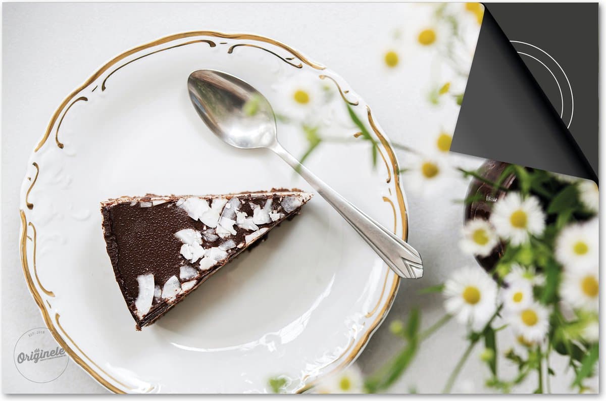 Inductie beschermer 76x51,5 - afdekplaat inductie mat - Dietrix Kookplaat beschermer - Base - Bestek - Bordje met Chocolade cake en zilver lepel