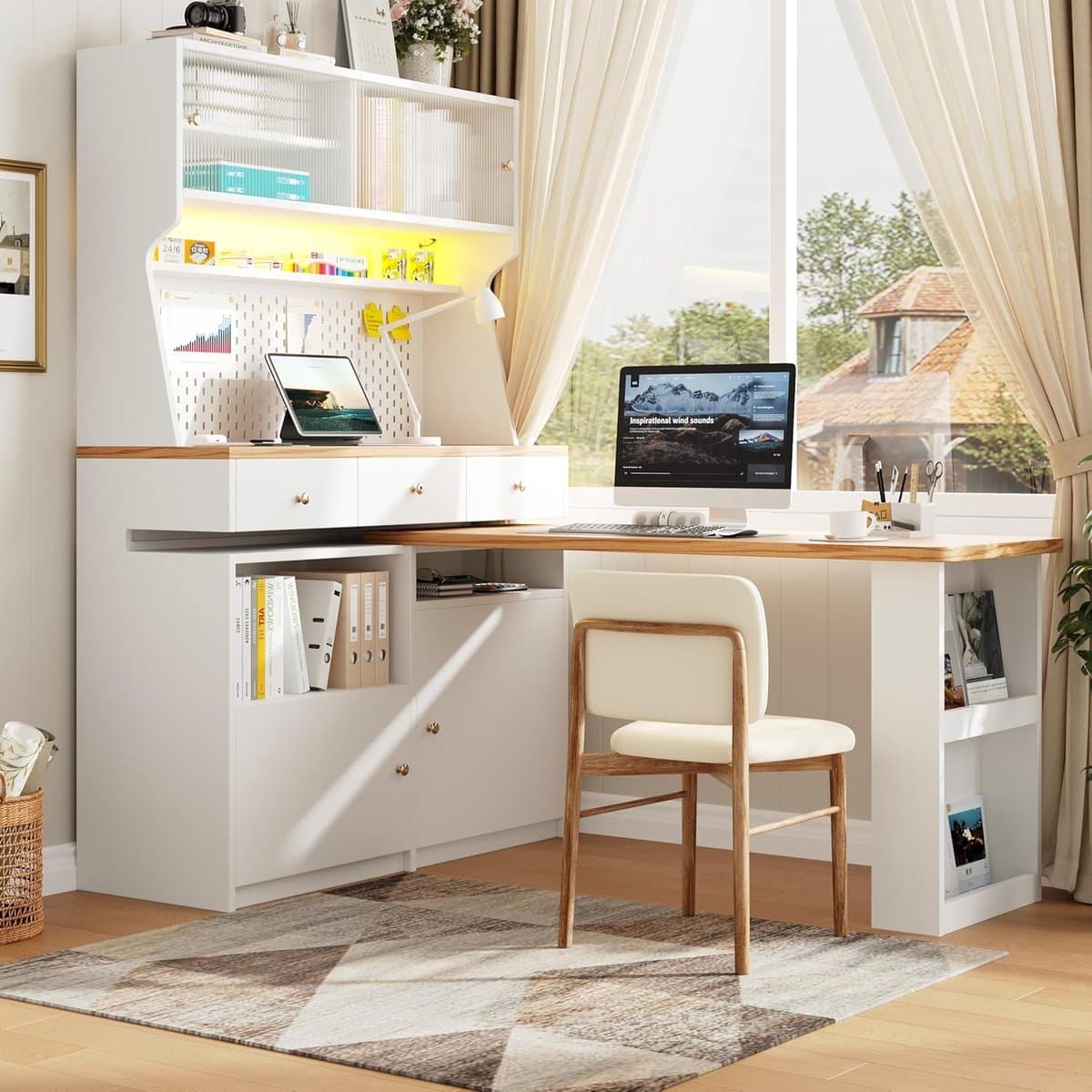GrandLux Keukenkast 137x45x178 cm – Hoog Keukenbuffet met Uittrekbaar Werkblad, 3 Lades, 2 Deuren en Open Vakken – Multifunctionele Opbergkast voor Keuken, Eetkamer en Woonkamer – Wit Houtdesign - Novihome