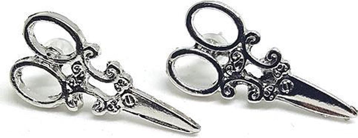 Schaar oorbellen kleur zilver, leuk voor kapper