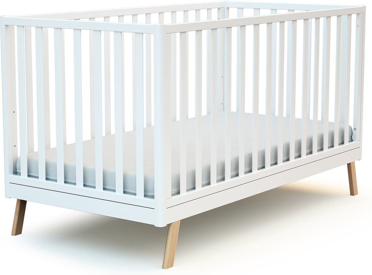 AT4 - Lit bébé évolutif en bois KASA 70 x 140 cm