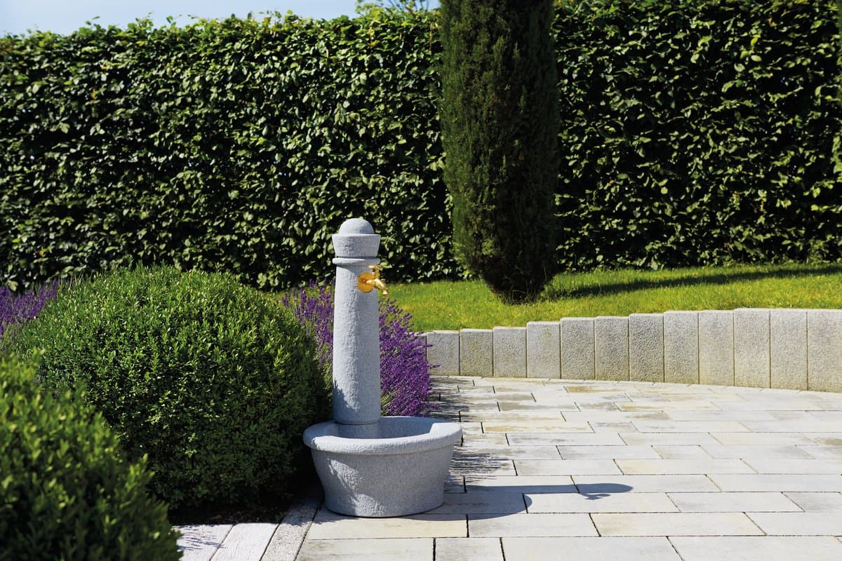 GARANTIA ROMA stenen fontein lightgranite incl. nostalgische uitloopkraan