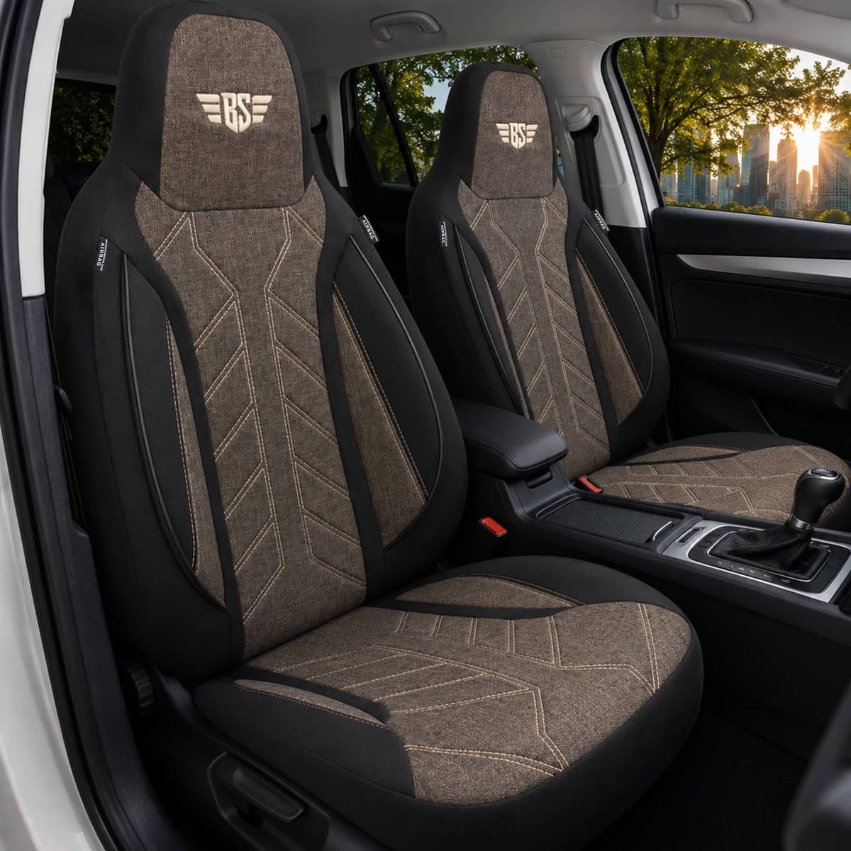 Autostoelhoezen voor Dacia Logan BJ 2004-13 – Stoelhoezen voor bestuurder en passagier in Zwart/Bruin