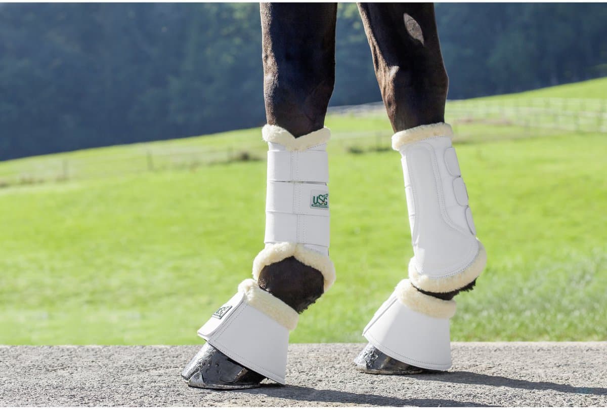 Gesloten paardenlaarzen met ademende voering en imitatiebont USG