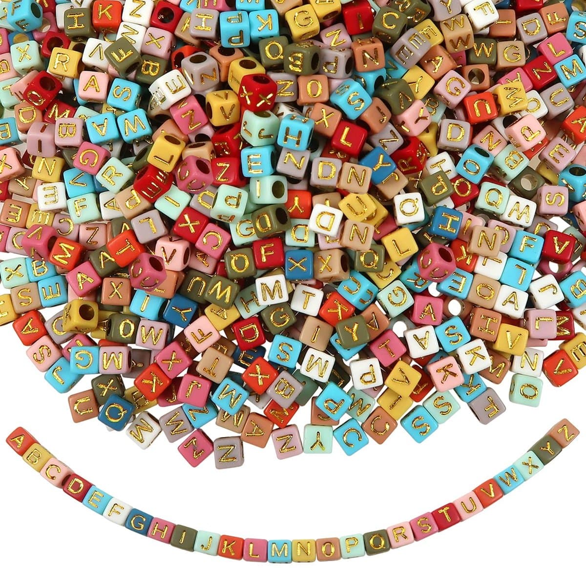 Dailygoods- Alfabet Kralen 1000 Stuks - 6 mm Acryl - Kleurrijk met Gouden Letters - DIY Armbanden/Kettingen - Uniforme Afmetingen - Ideaal voor Sieraden