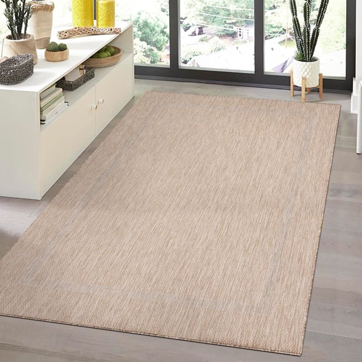 Buitenkleed, beige van kleur, gemaakt van polypropyleen, voor keuken en balkon, UV-bestendig. 140x200 cm