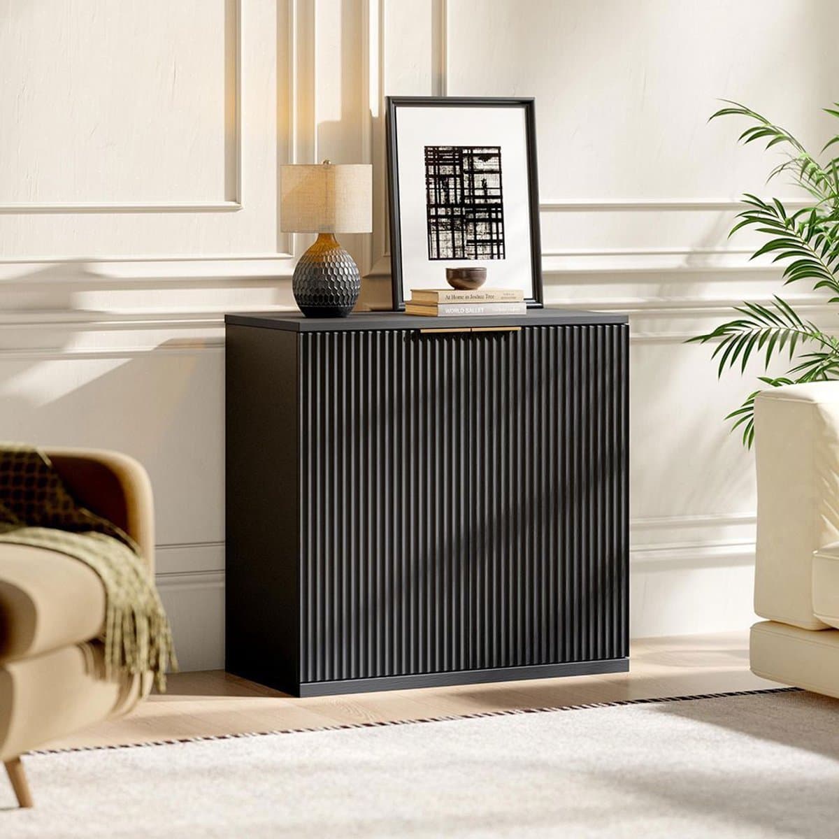 BLACKCOLORS Moderne opbergkast met klapdeur en metalen handgreep, multifunctioneel dressoir voor woonkamer en slaapkamer, naturel licht houtdecor, zwart, 60x30x70 cm