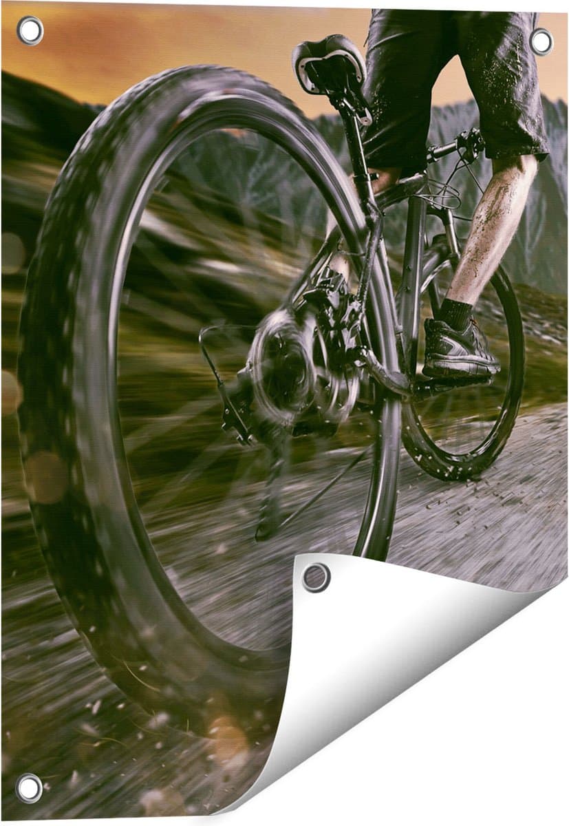 Gards Tuinposter Moutainbike Fietser in de Bergen - 40x50 cm - Tuindoek - Tuindecoratie - Wanddecoratie buiten - Tuinschilderij