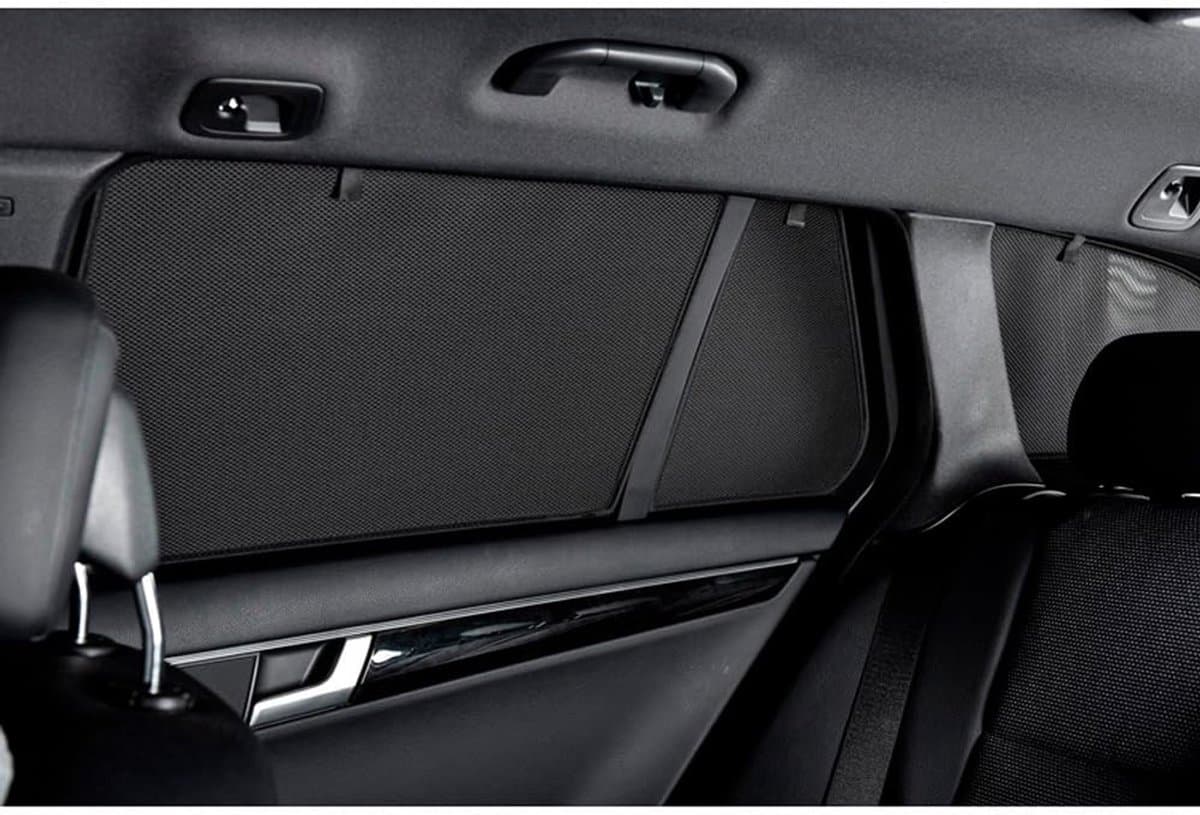 Dailygoods- Zonwering Auto UV-bescherming - Zonwering Achterportieren - Zonwering Pasklaar - Zonwering Compatibel met Skoda Superb Combi 2024- - Zonwering met Clips - Zonwering voor Luchtcirculatie - Raamzonwering