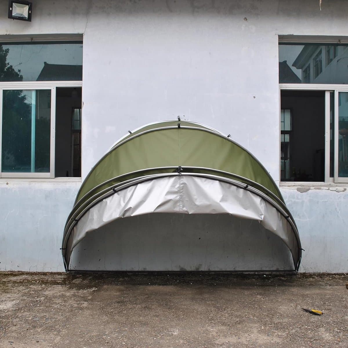 Motorfietsstalling Tent - Opberghok Garage - Motorfiets Beschermen - Waterdicht UV-bestendig - 200 x 165 x 170 cm - Zilverkleurig