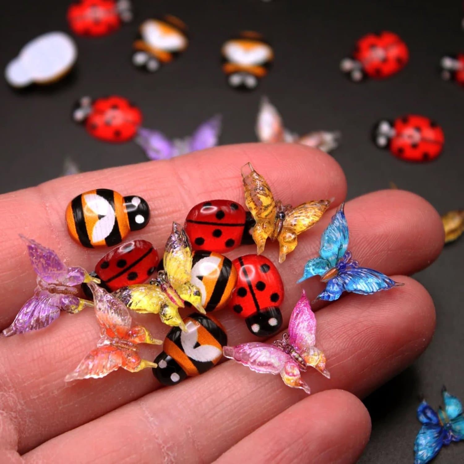 32 Stuks Mini Harsfiguren voor Doe-Het-Zelf Projecten