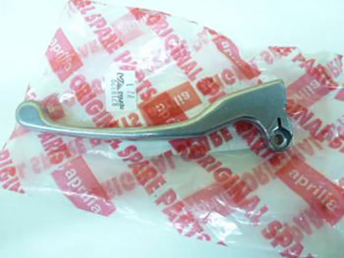 linker remhendel voor aprilia 50 scarabeo scooter 1997 - 2006 ap8218329 nieuw