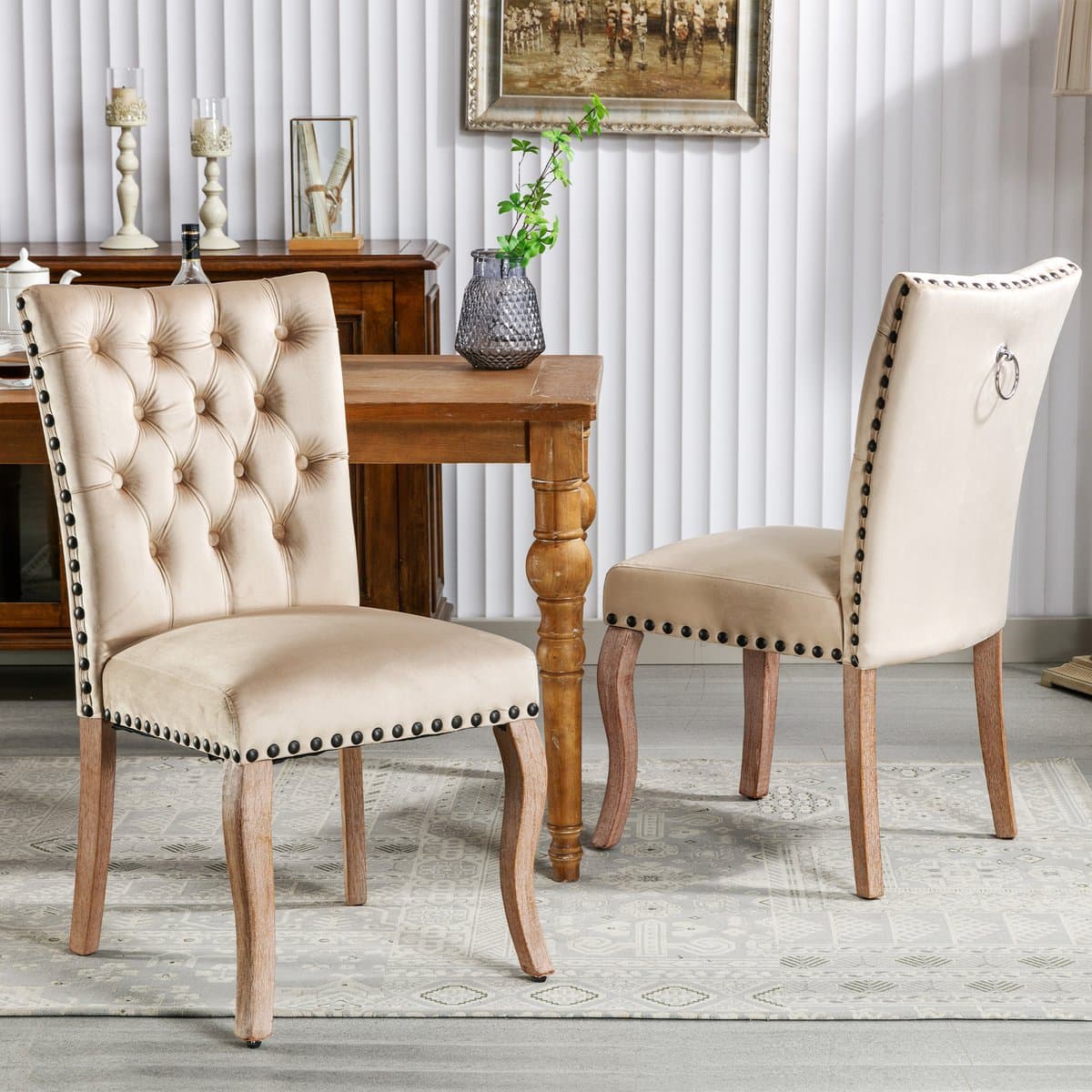 HAUSS SPOLE Eetkamerstoel - Luxe Velours Design - Set van 2 - Met Unieke Deurklopper en Koperen Nagels - Voor Eetkamer en Woonkamer - Licht Kameel