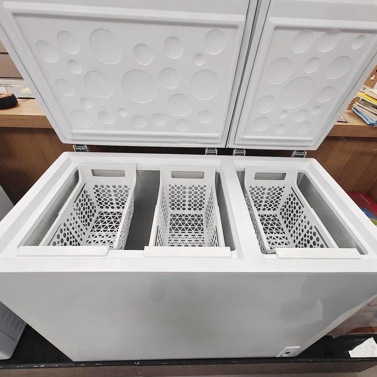 Dailygoods- Opbergbak Ruimtebesparend - Diepvriesmand Verstelbaar - Organizer Koelkast - Sterk en Duurzaam - 2 Stuks - Maximaal 15 kg Belastbaar