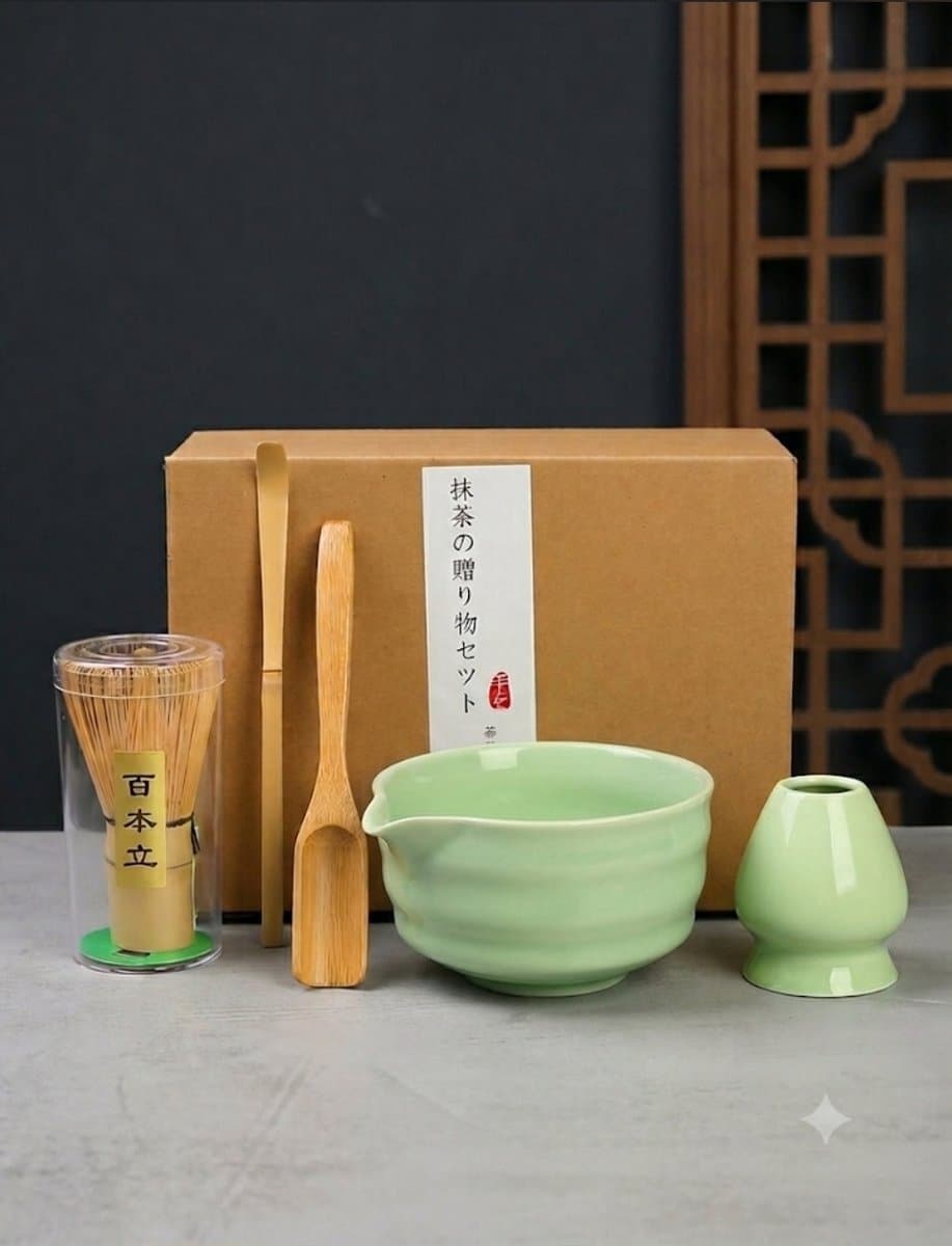 Luxe 4-Delige Japanse Matcha Theeset Groen – Handgemaakte Groene Kom & Bamboe Accessoires – Authentieke Theeceremonie voor Thuis