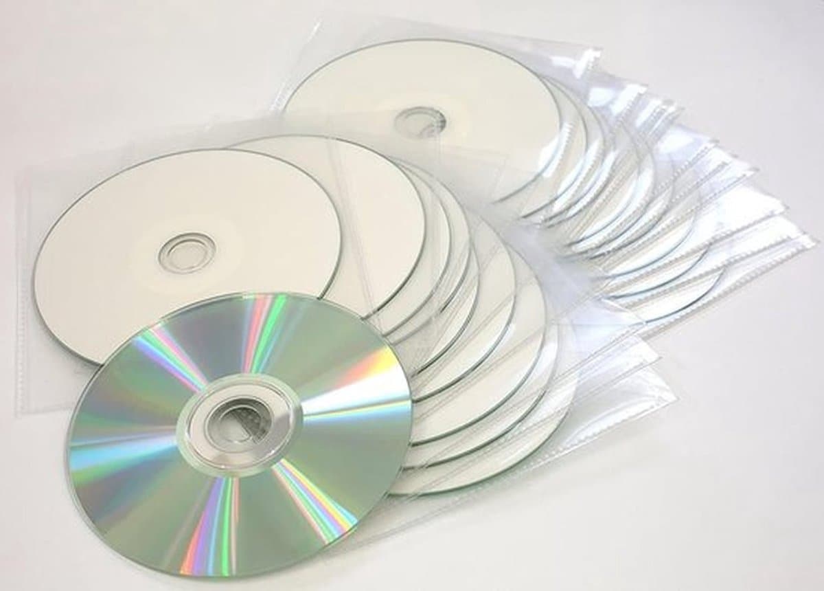 Witte Inkjet Opneembare Blanco CD-R Schijven - 52x Schrijfsnelheid - Plastic Hoezen - 20 Stuks - Professioneel - Geschikt voor Inkjet Printers - Wit - Compact Disk R - 20-pack